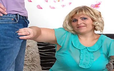 Big Breasted Bbw Fucking Her Ass Off