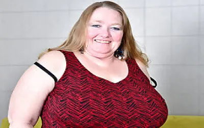 Big Breasted Mature Bbw Playing With Her Pussy