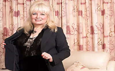 Chubby British Mature Lady Playing With Herself