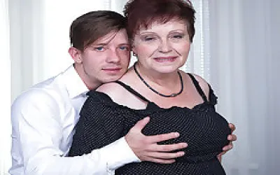 Chubby Mature Slut Fucking And Sucking Her Toyboy