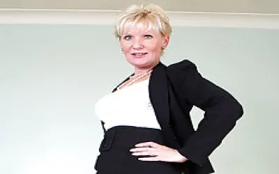 Classy Mature Lady Feeling Naughty