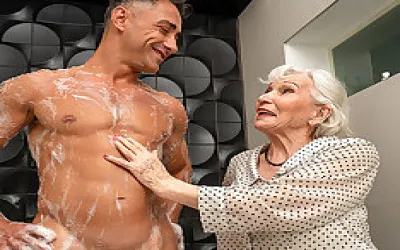 Granny Maria Does A Hot Stud In The Shower