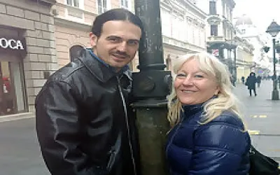 Horny Housewife Getting A Good Hard Anal Fuck