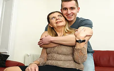 Horny Mature Lady Sucking And Fucking Her Toy Boy