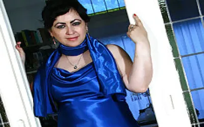 Horny Mature Slut Loves To Masturbate And Suck Cock