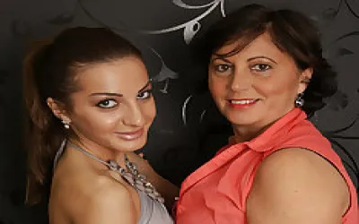 Horny Young Teen Pleases Mature Housewife