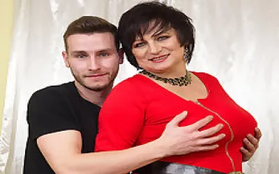 Hot Housewife Sucks And Fucks Her Toyboy