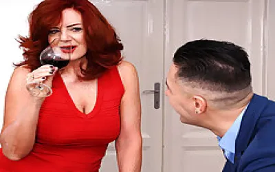 Hot Milf Andi James Fucking And Getting A Squirting Orgasm