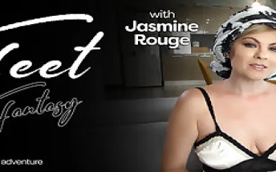 Hot Milf Jasmine Rouge Shows Her Beautiful Feet