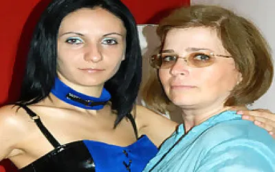 Kinky Babe Fucking A Mature Lesbian With A Strapon