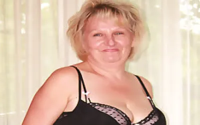 Naughty Mature Slut Playing With Herself On Her Bed