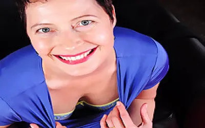 Naughty Shaved American Mom Playing With Herself