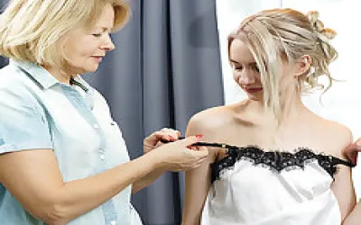 Old And Young Lesbians Munching On Each Others Wet Pussy