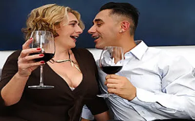 Squirting Camilla Gets It God And Hard