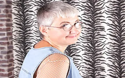 This Hairy Mature Slut Loves To Play Alone