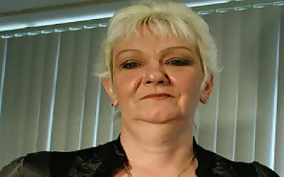 This Mature Mama Gets A Face Full Of Cum