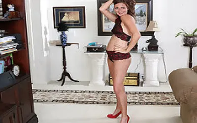 This Naughty Mom Gets Undressed And Then Some