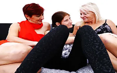 Three Old And Young Lesbians Make Out On The Bed