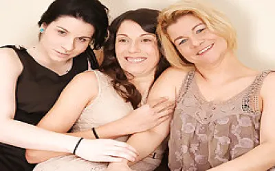 Three Old And Young Lesbians Make Out On The Couch