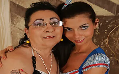 Two Horny Old And Young Lesbians Love To Eat Pussy